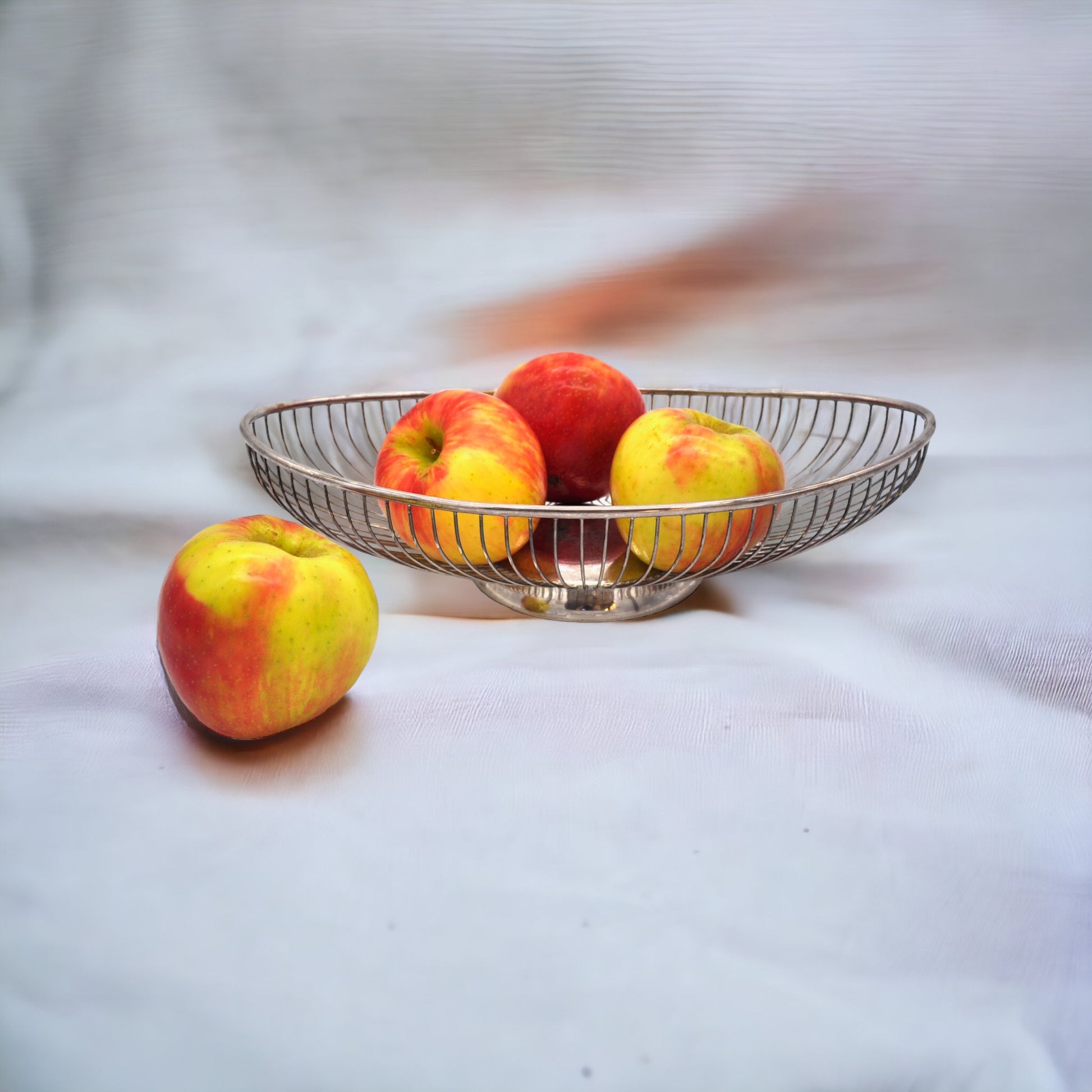 Vintage Italian Silver Plated Wire Fruit or Bread Basket