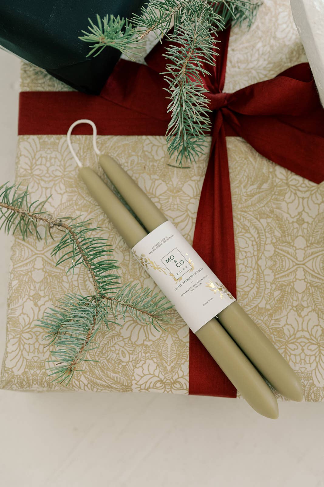 MO & CO HOME BAYBERRY DIPPED TAPER CANDLES, 10"