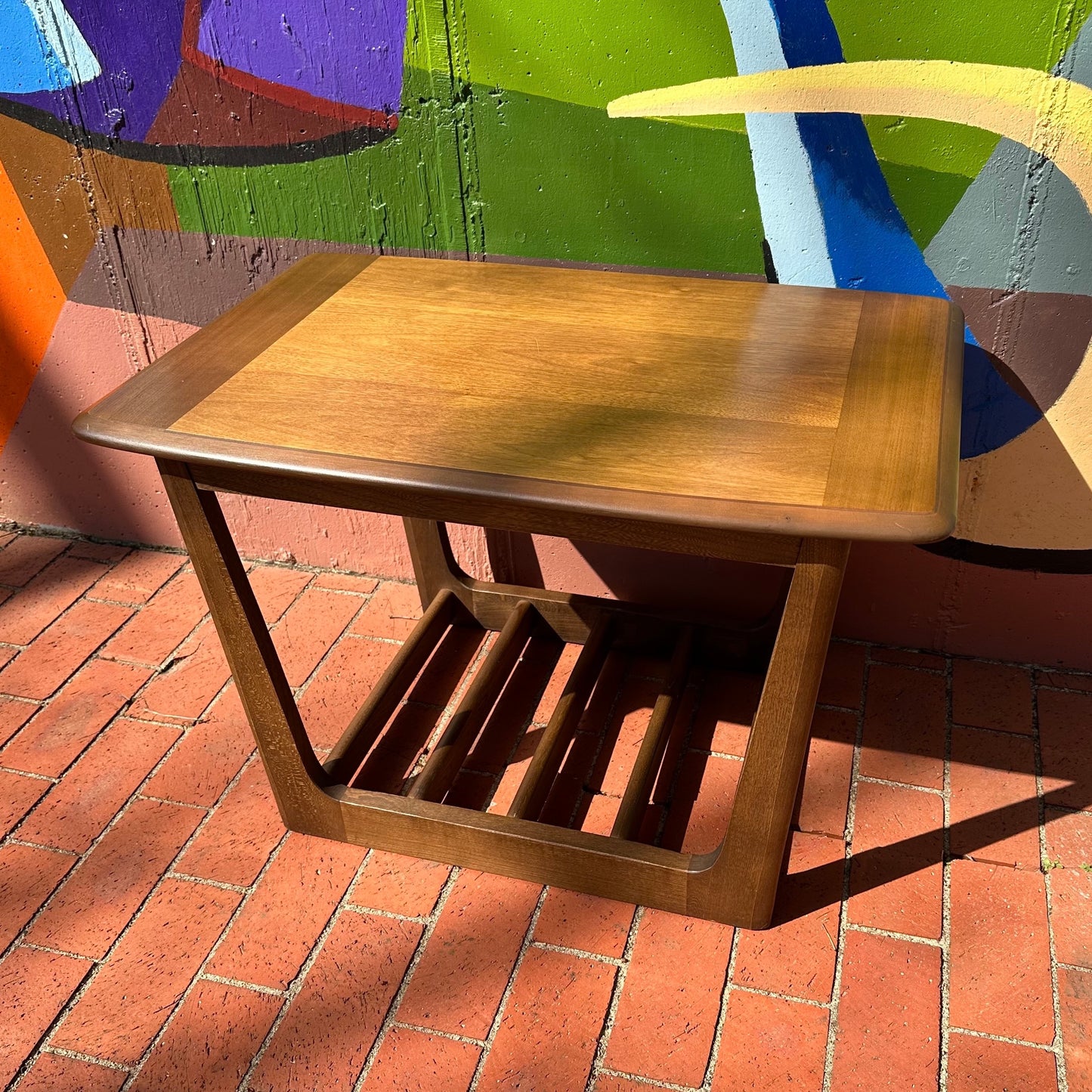BASSETT ASTRA END TABLE