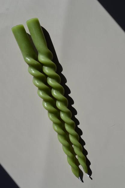 ENERI - EMERALD SPIRAL BEESWAX CANDLESTICK - SET OF 2
