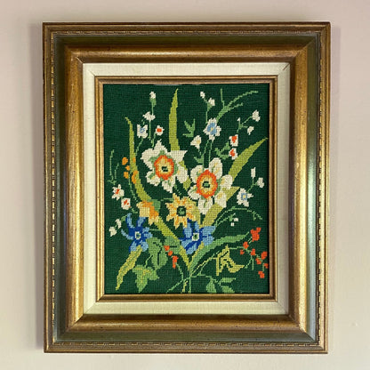 DAFFODIL + IRIS NEEDLEPOINT