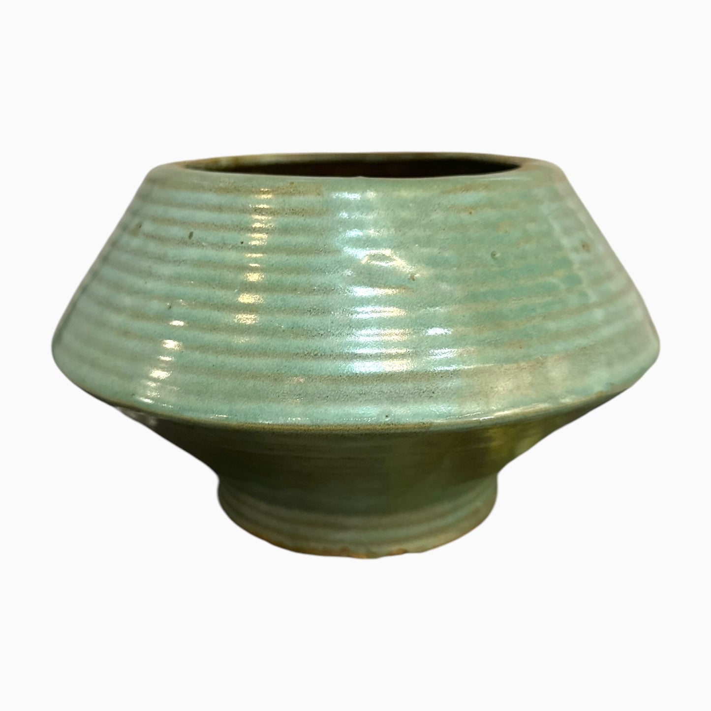 RIDGED POTTERY VASE