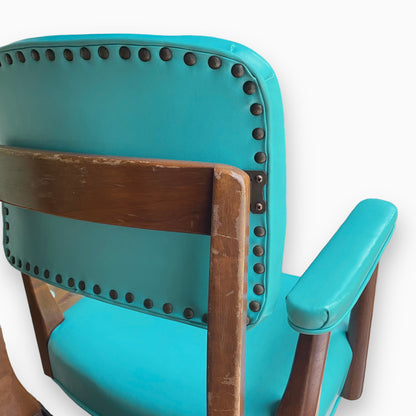 MID-CENTURY DESK CHAIR