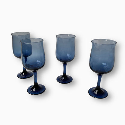 SET OF FOUR BLUE TULIP WINE GOBLETS GLASSES
