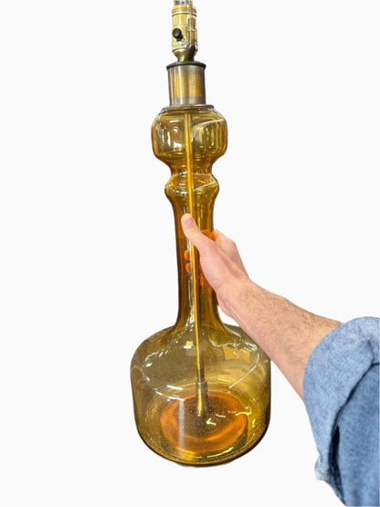 MID-CENTURY TALL AMBER GLASS LAMP