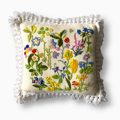 VINTAGE WHITE FLORAL CREWEL EMBROIDERED PILLOW