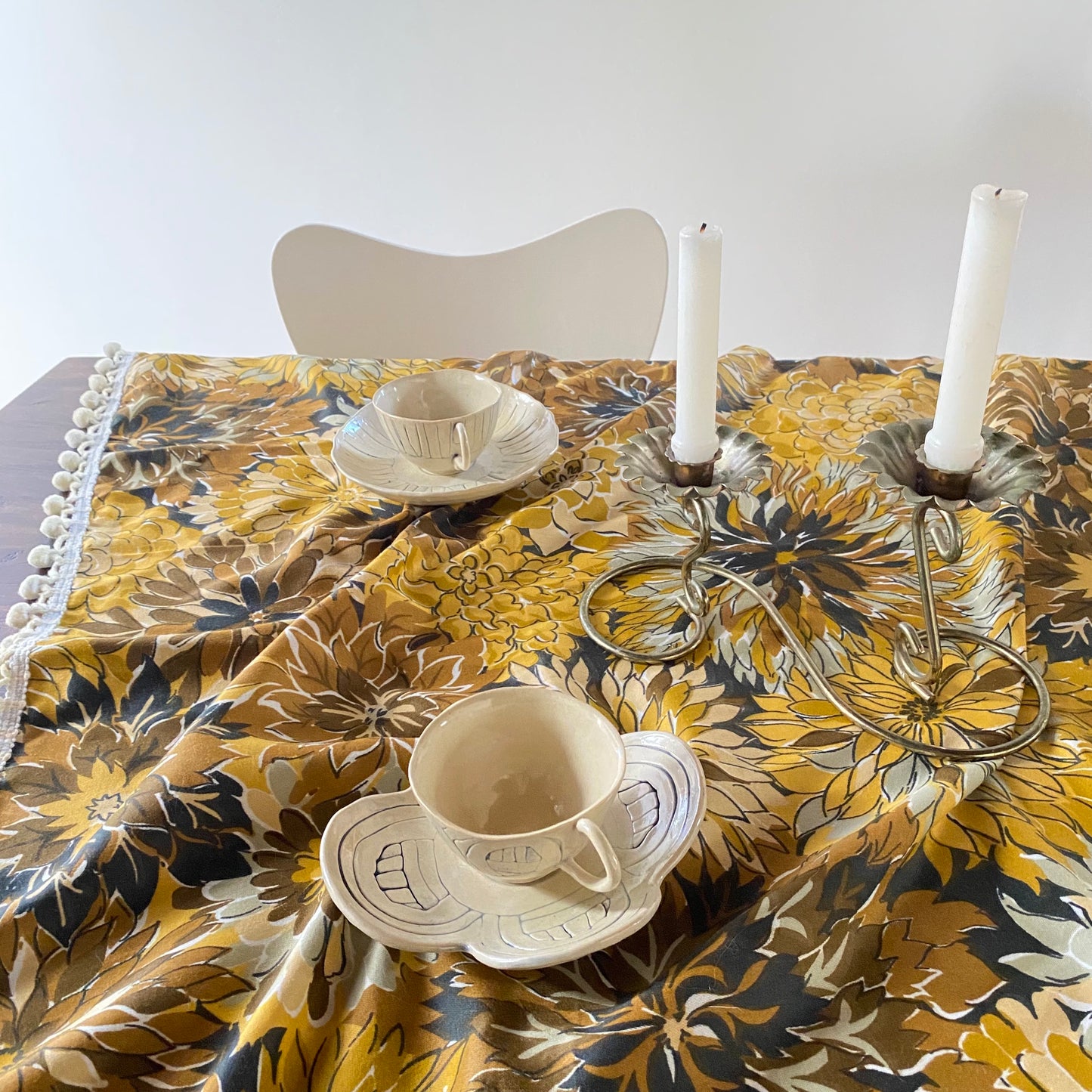 Vintage Mid-Century Modern Floral Tablecloth