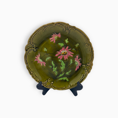 ANTIQUE FLORAL MAJOLICA PLATE